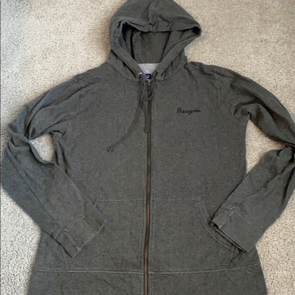 Ladies Patagonia lightweight full zip